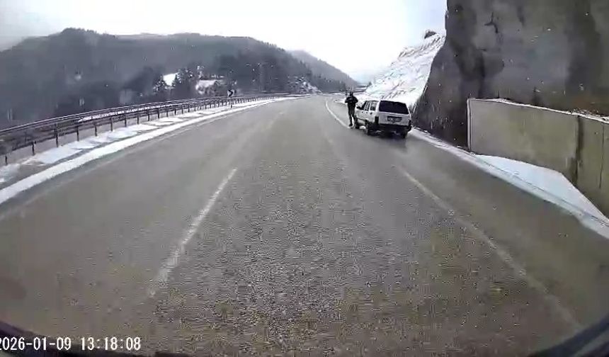 Kastamonu'da yol kenarında para isteme iddiası yeniden gündeme geldi!