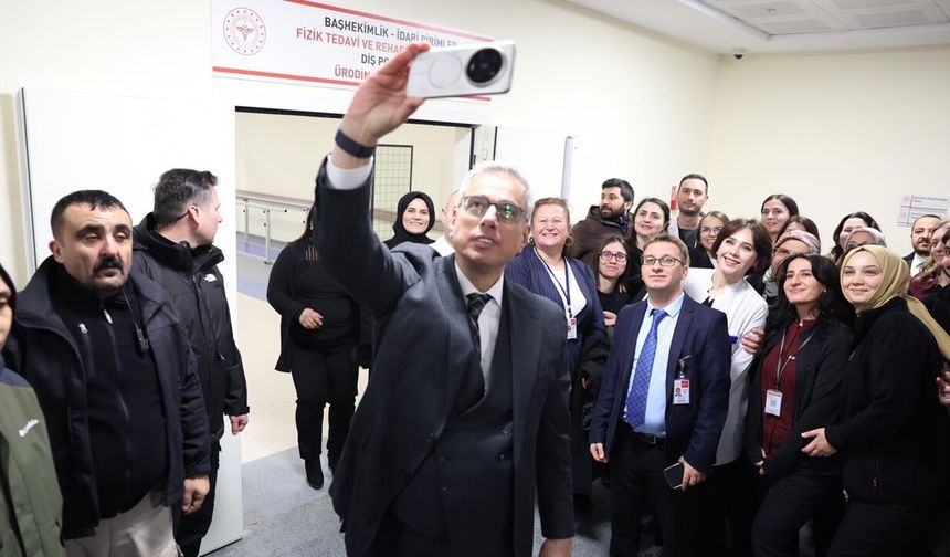 Sağlık Bakanı Memişoğlu’ndan Kastamonu selfisi