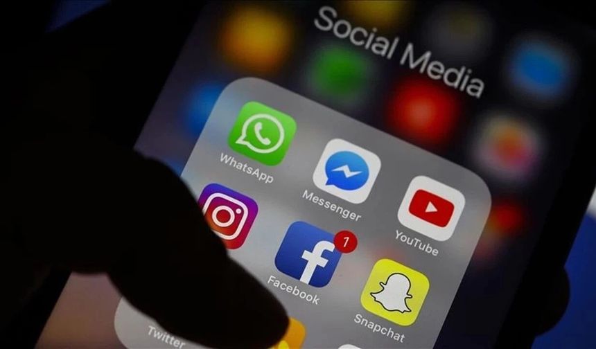 Sosyal medyaya yaş barajı: 15 altı aile izniyle bile hesap açamayacak