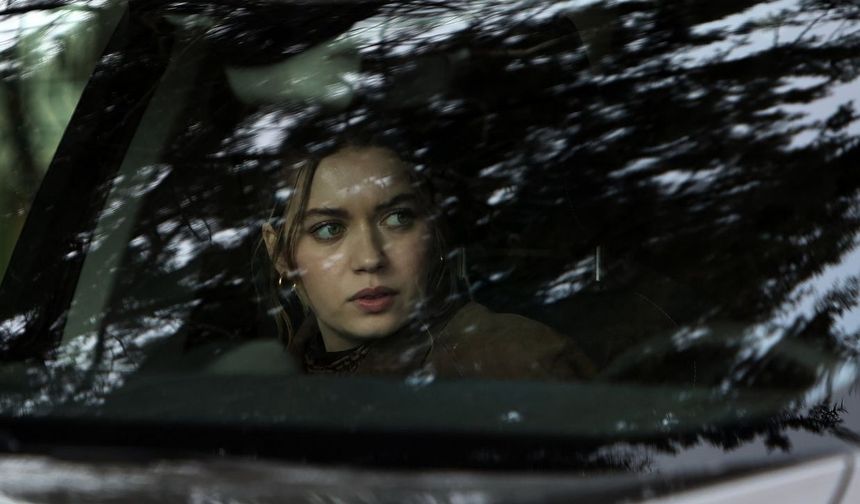 ABİ 8. bölümde yüzleşme gecesi: Doğan ve Çağla karşı karşıya