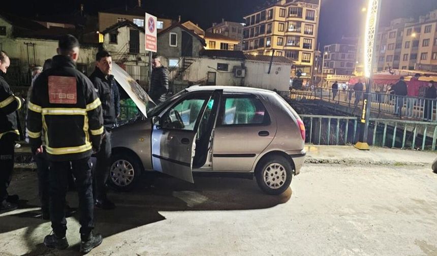 Kastamonu'da seyir halindeki otomobil alevlere teslim oldu