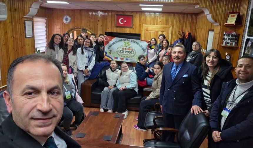 Erasmus öğrencilerinden belediye başkanına ziyaret