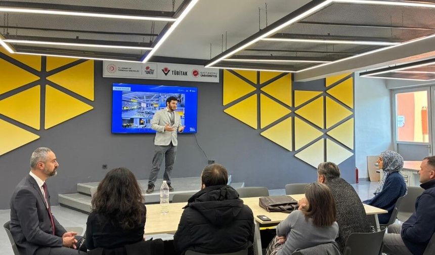 Gençler TEKNOFEST için Kastamonu'da teknoloji üretimine yöneliyor