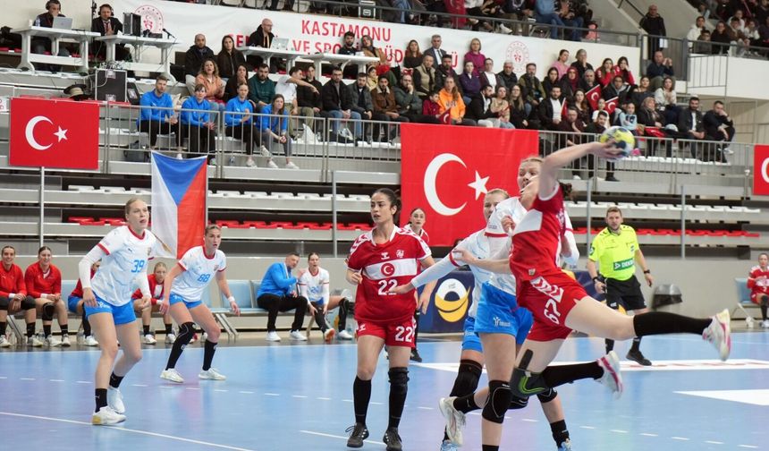 Karşılaşma Kastamonu'da tamamlandı: Türkiye Çekya karşısında mağlup oldu!