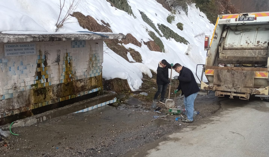 Kastamonu Özel İdare Bayram Öncesi Çevreyi Temizliyor