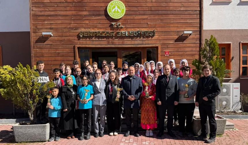 Kastamonu'da sporcular ilçe belediye başkanını ziyaret etti