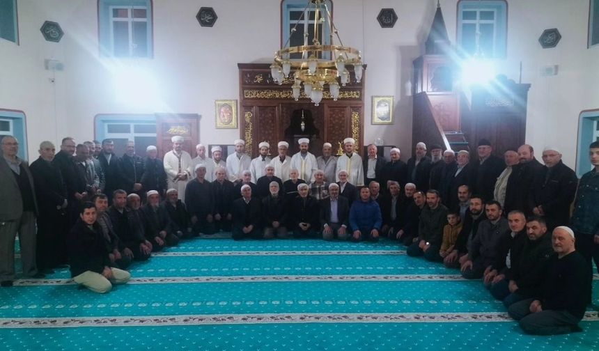 Kastamonu’nun ilçesinde hatimle teravih geleneği bu yıl da yoğun ilgi gördü