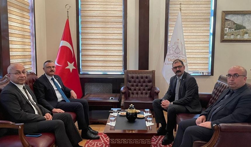 Boyabat Kaymakamından Taşköprü Kaymakamı Demirdağ’a ziyaret