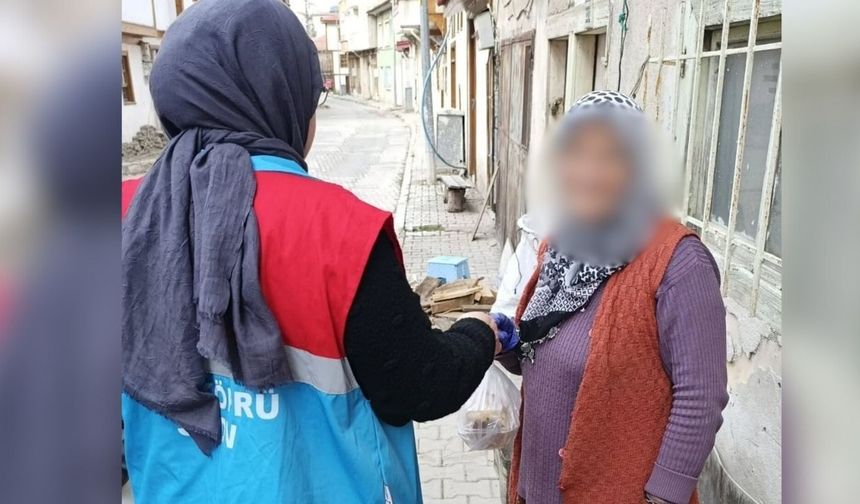 Taşköprü’de Kadir Gecesi’nin bereketi büyüklerle paylaşıldı