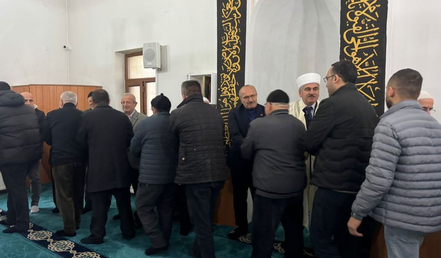Taşköprü’de Bayram Namazı: Başkan Arslan Vatandaşlarla Buluştu