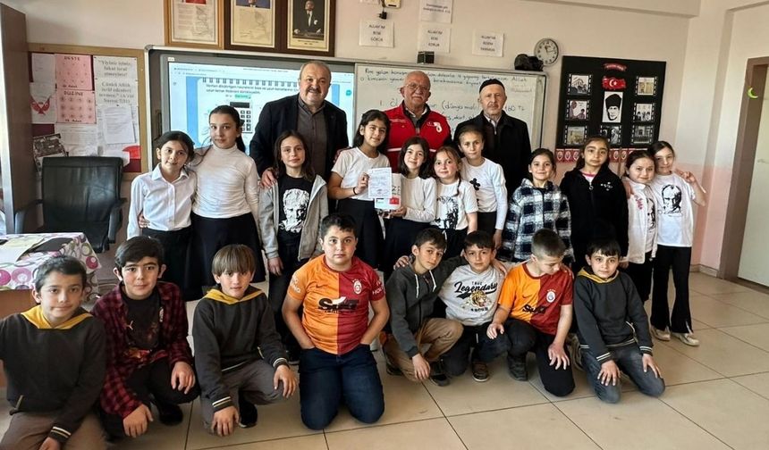 Taşköprü’de minik yüreklerden Gazze’ye umut eli