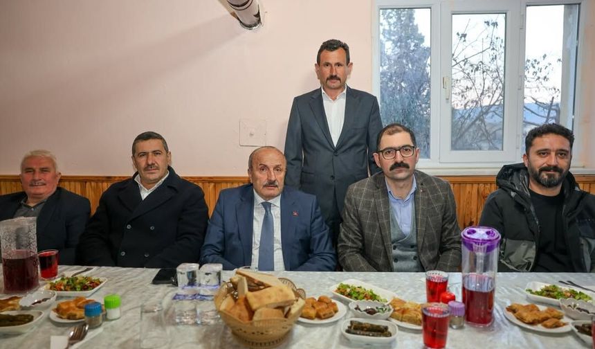 Taşköprü'nün köyünde vatandaşlarla iftar sofrasında buluştular