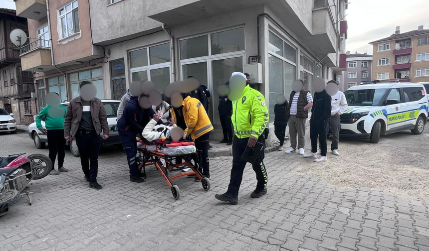 Taşköprü’de motosiklet ile polis aracı çarpıştı: 1 yaralı