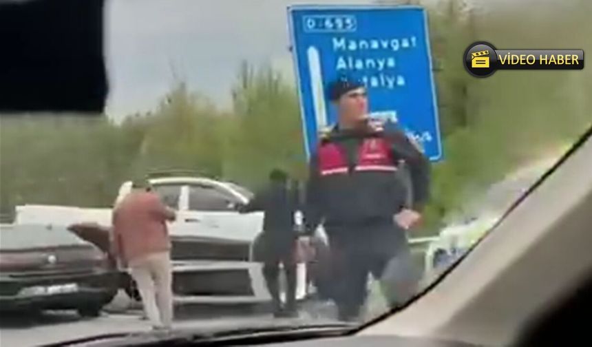 İnebolu Belediye Başkanı Uzuner'in trafik kazası geçirdiği olay yerinden ilk görüntü
