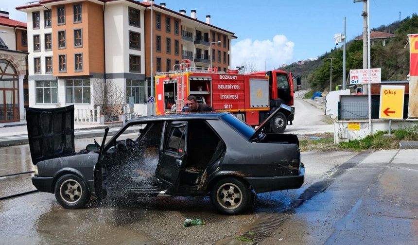 Kastamonu’da benzinlik önünde korku dolu anlar: Faciadan dönüldü!