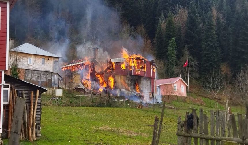 Kastamonu'da yangın mağdurlarına 2,8 Milyon TL’yi aşan destek