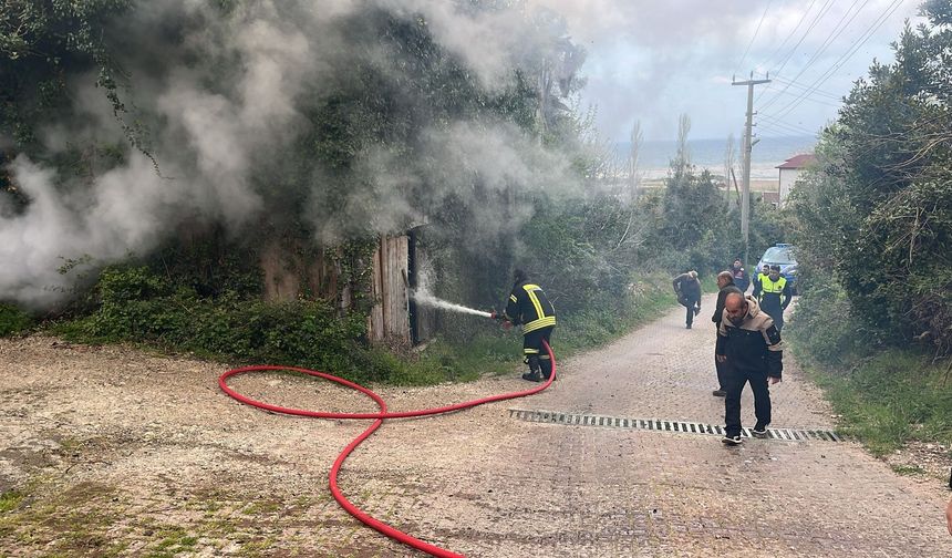 Kastamonu'da metruk binada korkutan yangın!