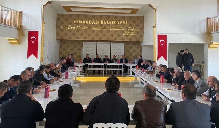Pınarbaşı’nda muhtarlar bir araya geldi