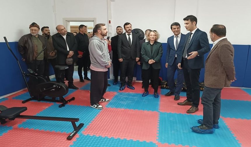 Kastamonu’da hayırseverlerin yardımıyla spor salonu yapıldı