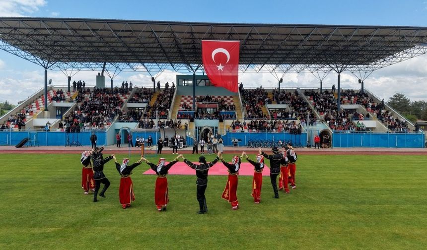 19 Mayıs coşkusu Taşköprü’de gururla yaşandı