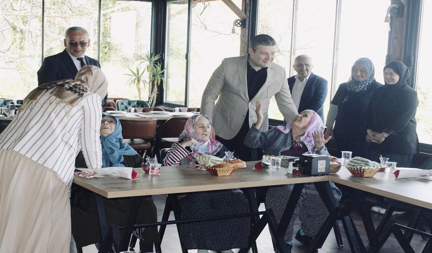 İnebolu’da Anneler Günü’ne özel program: Şehit anneleri ve huzurevi sakinleri bir araya geldi