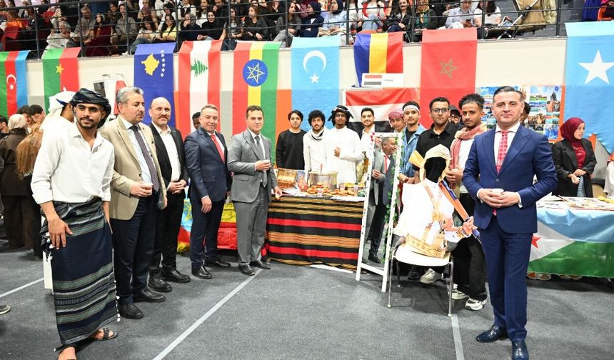 Kastamonu Üniversitesi 20. Yıl gençlik festivali renkli görüntülere sahne oldu