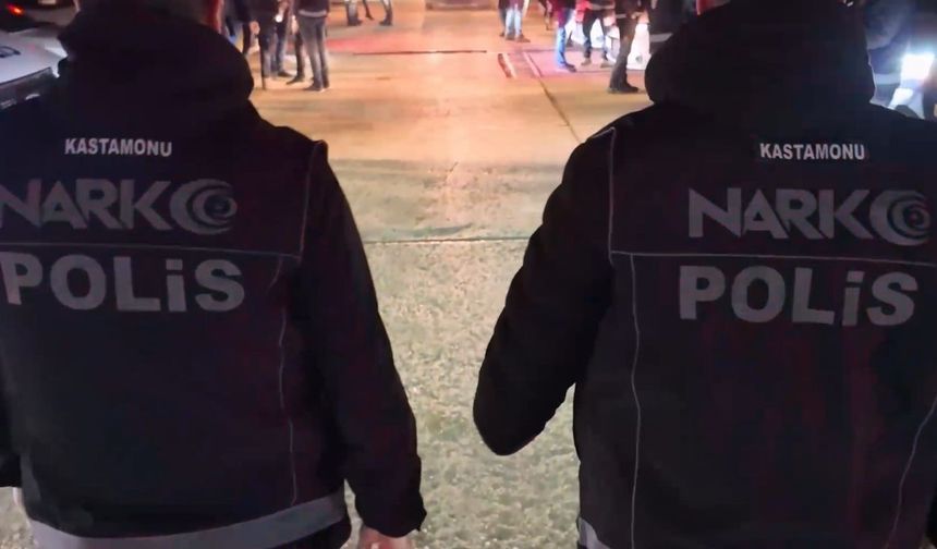 Kastamonu’da zehir tacirlerine geçit yok: 3 şüpheli yakalandı