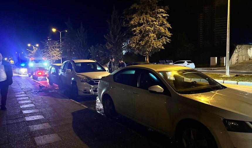 Kastamonu’da gece saatlerinde zincirleme kaza!