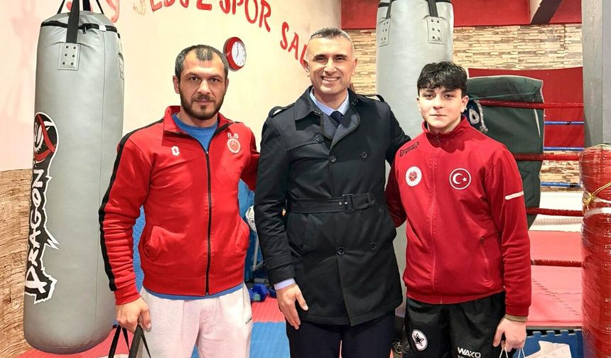 Taşköprü PTT müdüründen Türkiye şampiyonuna ziyaret