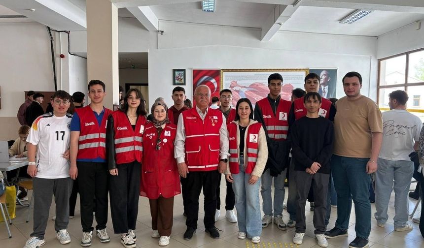 Taşköprü MYO öğrencileri kan bağışında örnek oldu