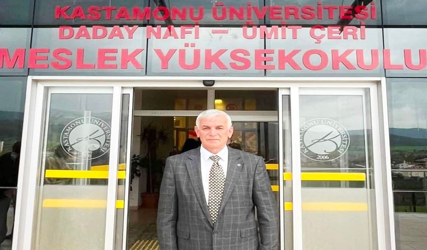 Kastamonu'da 42 yıllık sağlık çalışanı 62 yaşında üniversite mezunu oldu