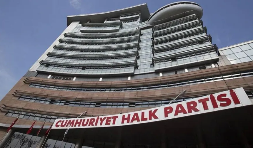CHP'de yaprak dökümü sürüyor! Bir belediye başkanı daha istifa etti