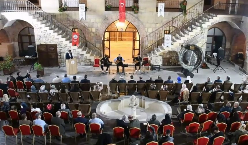 Kastamonu şiir akşamları Kurşunlu Han’da edebiyatseverleri buluşturdu