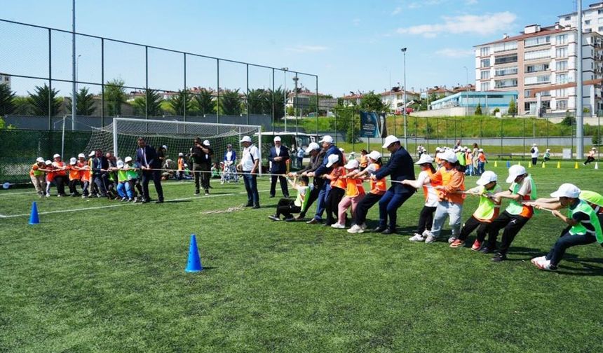 Kastamonu’da Geleneksel Oyunlar Şenliği: Çocuklar ekran yerine sokak oyunlarına döndü