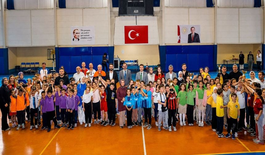 Taşköprü'de minik şampiyonların büyük gururu