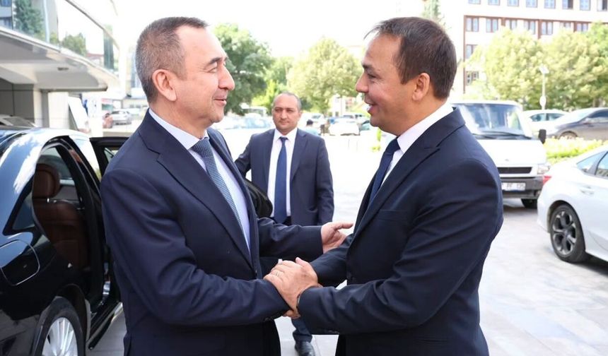 Özbekistan Büyükelçisi Haydorov, Kastamonu Belediyesinde