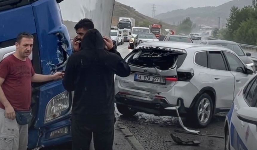 Kastamonu'da feci kaza: Çok sayıda araç bir birine girdi, yaralılar var!