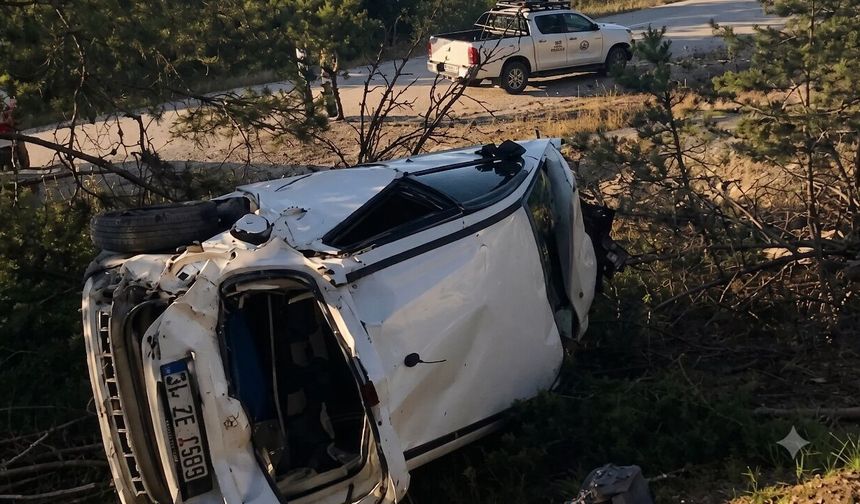 Kastamonu'da kontrolden çıkan araç takla attı! 2'si çocuk 5 kişi yaralandı