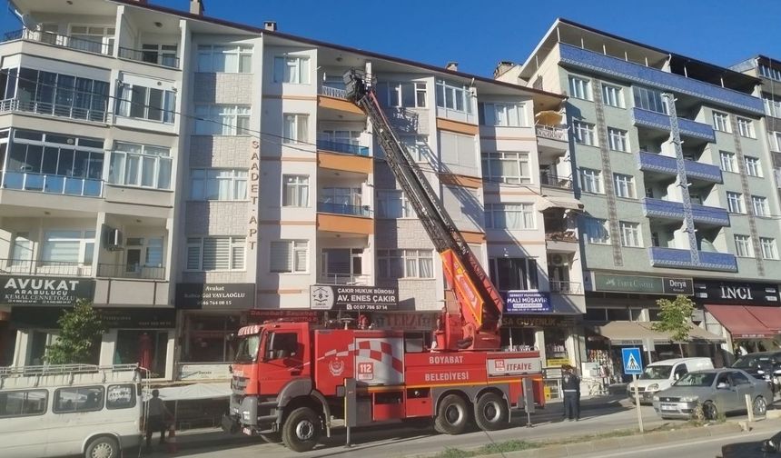 Komşudan acı haber: Yaşlı kadın evinde ölü bulundu