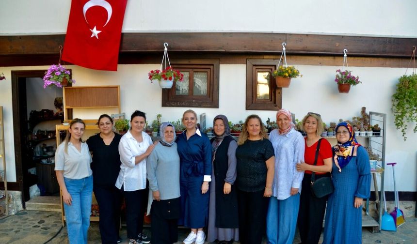 Milletvekili Ekmekci, Taşköprü Kadın Kooperatifi'ni ziyaret etti