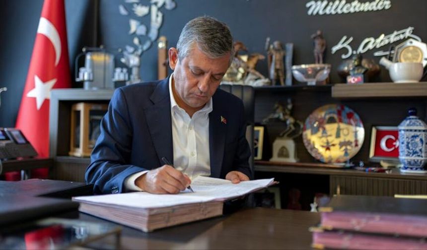 Özgür Özel istifa etti: Kurduğu partinin adını duyurdu