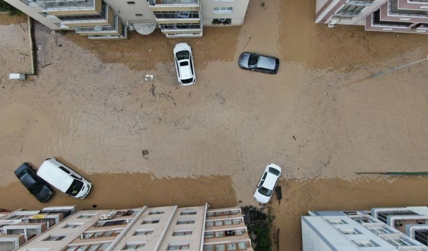 Sel Cide’yi vurdu: Ortaya çıkan facia havadan görüntülendi