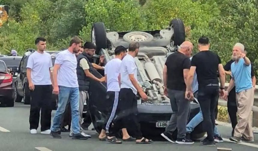 Son dakika: Kastamonu’da hafif ticari araç takla attı! 3 kişi yaralandı