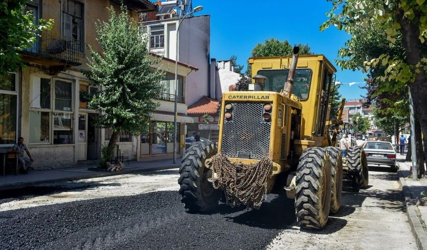 Taşköprü’de sıcak asfalt yama çalışmaları hız kesmiyor
