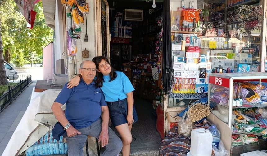 Taşköprü’nün tarihi bakkalı genç yazarın kitabına ilham oldu