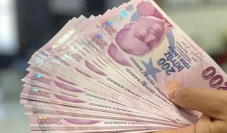 Emeklilerin beklediği fark ödemesi hesaplara yatırılıyor