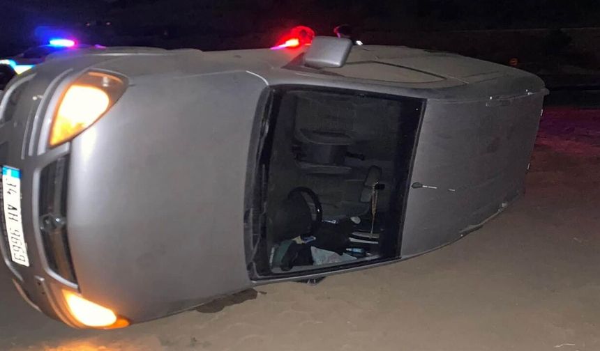 Hanönü’nde korkutan kaza: Yeni kavşakta kontrolden çıkan otomobil yan yattı