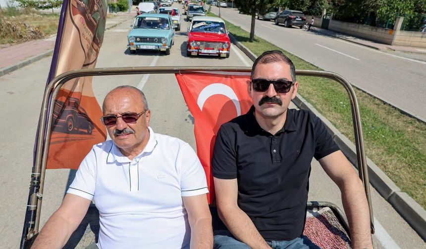 Nostalji rüzgârı Taşköprü sokaklarında esti