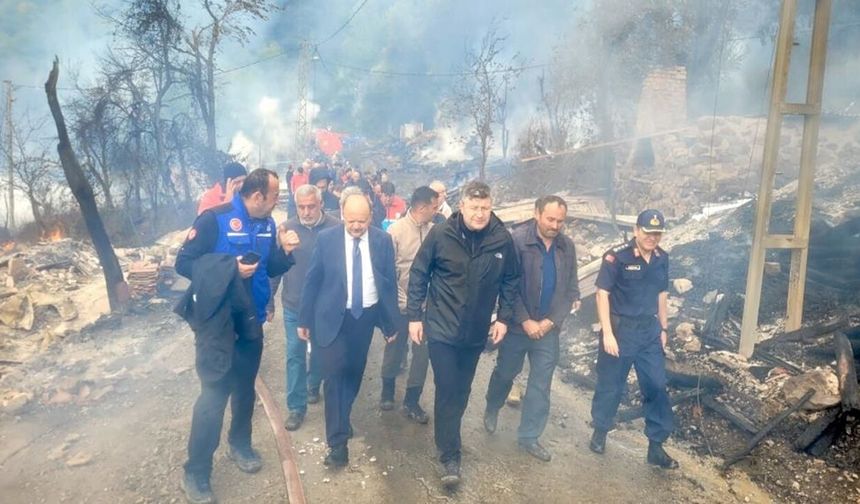 Kastamonu Valisi Dallı açıkladı: Yangın kontrol altına alındı