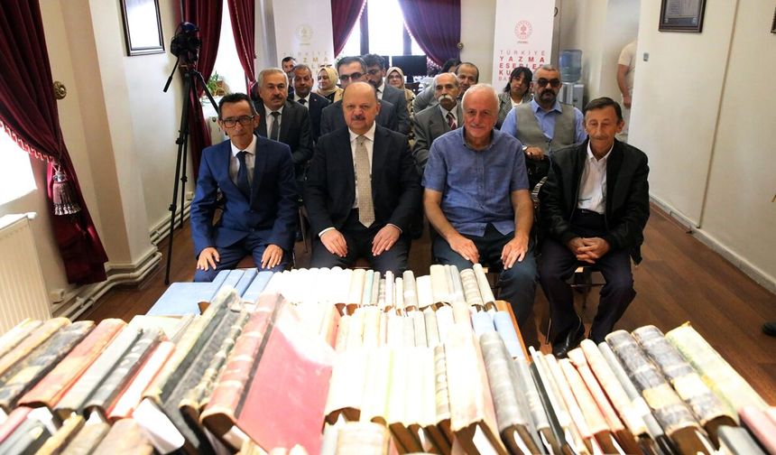 Kastamonu Yazma Eser Kütüphanesi’ne 228 nadide eser daha